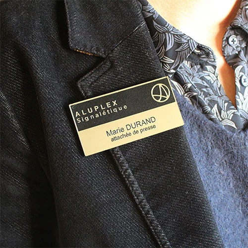 Badge aimanté personnalisé.webp